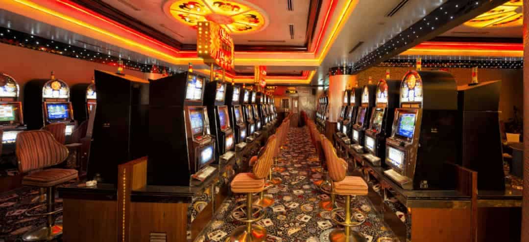 Trò chơi hấp dẫn tại Fortuna Hotel and Casino
